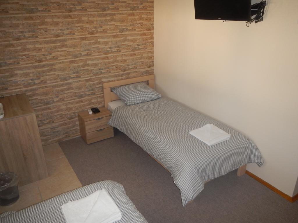 Riverside Guesthouse Pocitelj ภายนอก รูปภาพ
