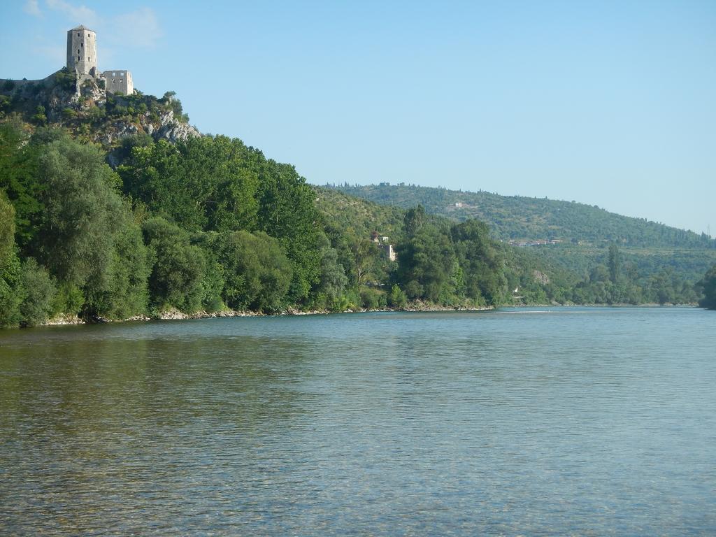 Riverside Guesthouse Pocitelj ภายนอก รูปภาพ
