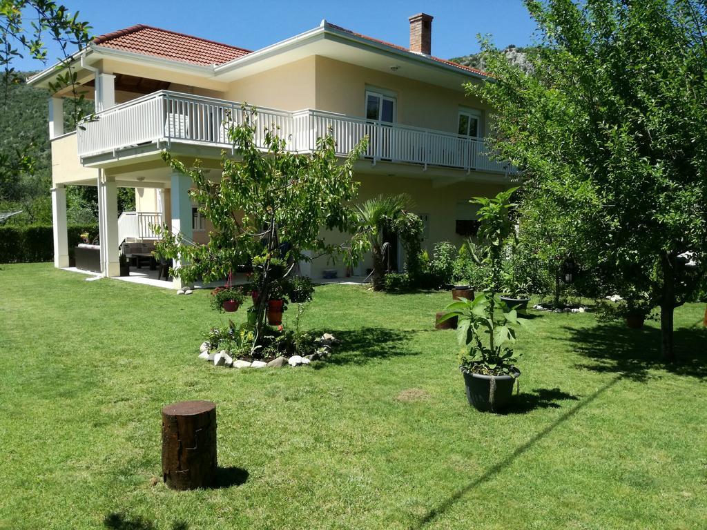 Riverside Guesthouse Pocitelj ภายนอก รูปภาพ